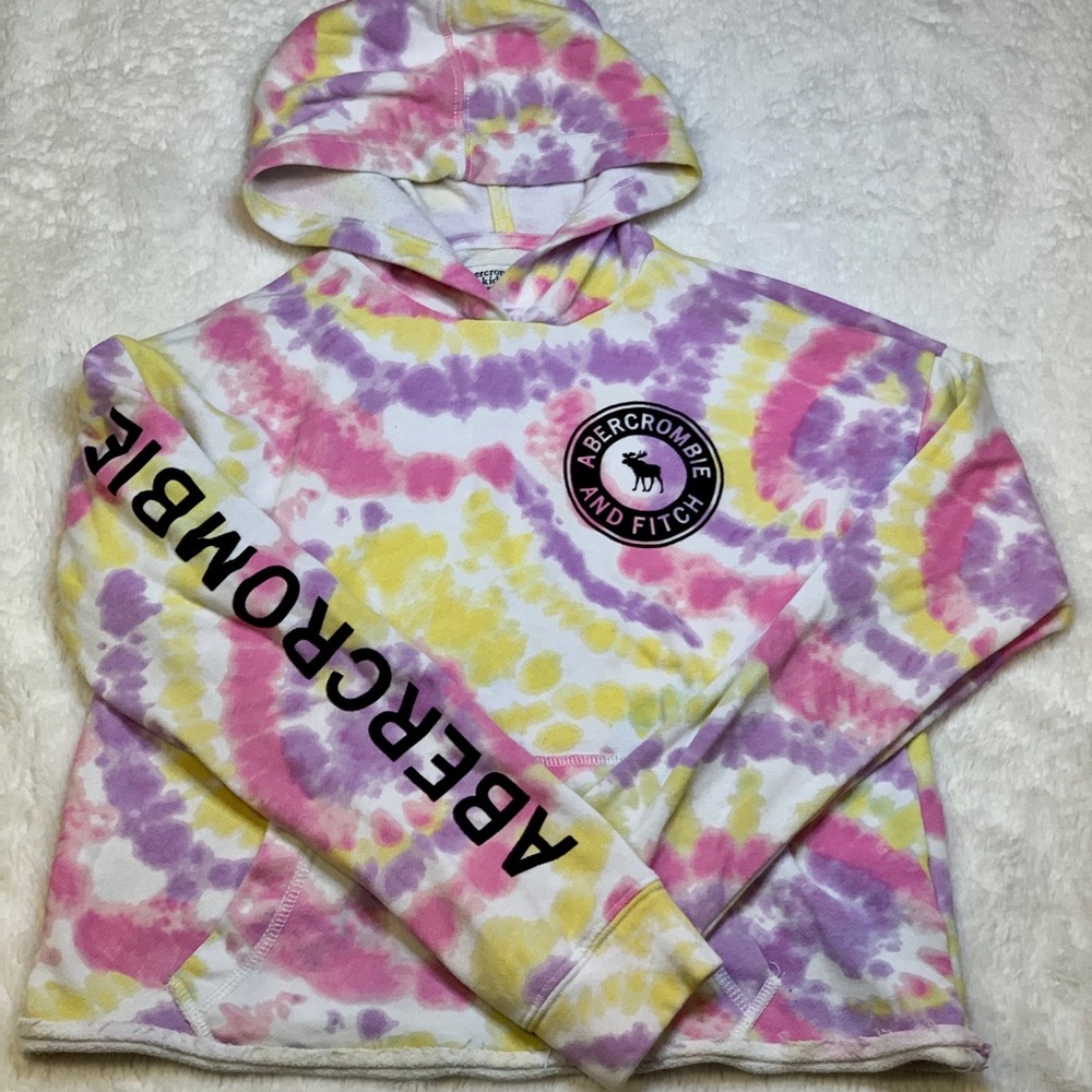 Abercrombie long sleeve tie dye crop top